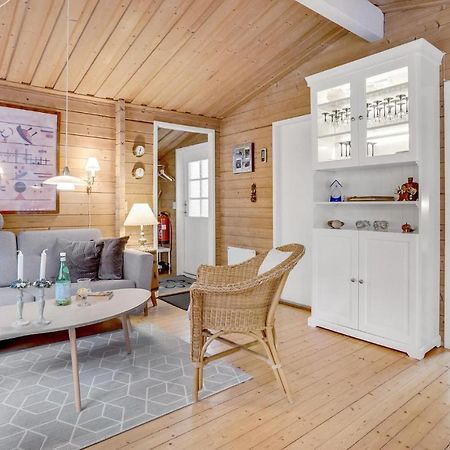 3 Bedroom Cozy Home In Borkop Exterior photo